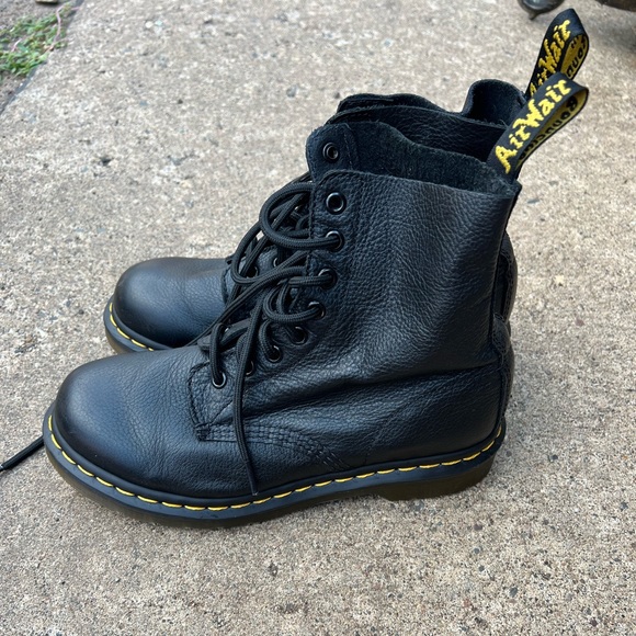 Dr. Martens Shoes - Doc Martens